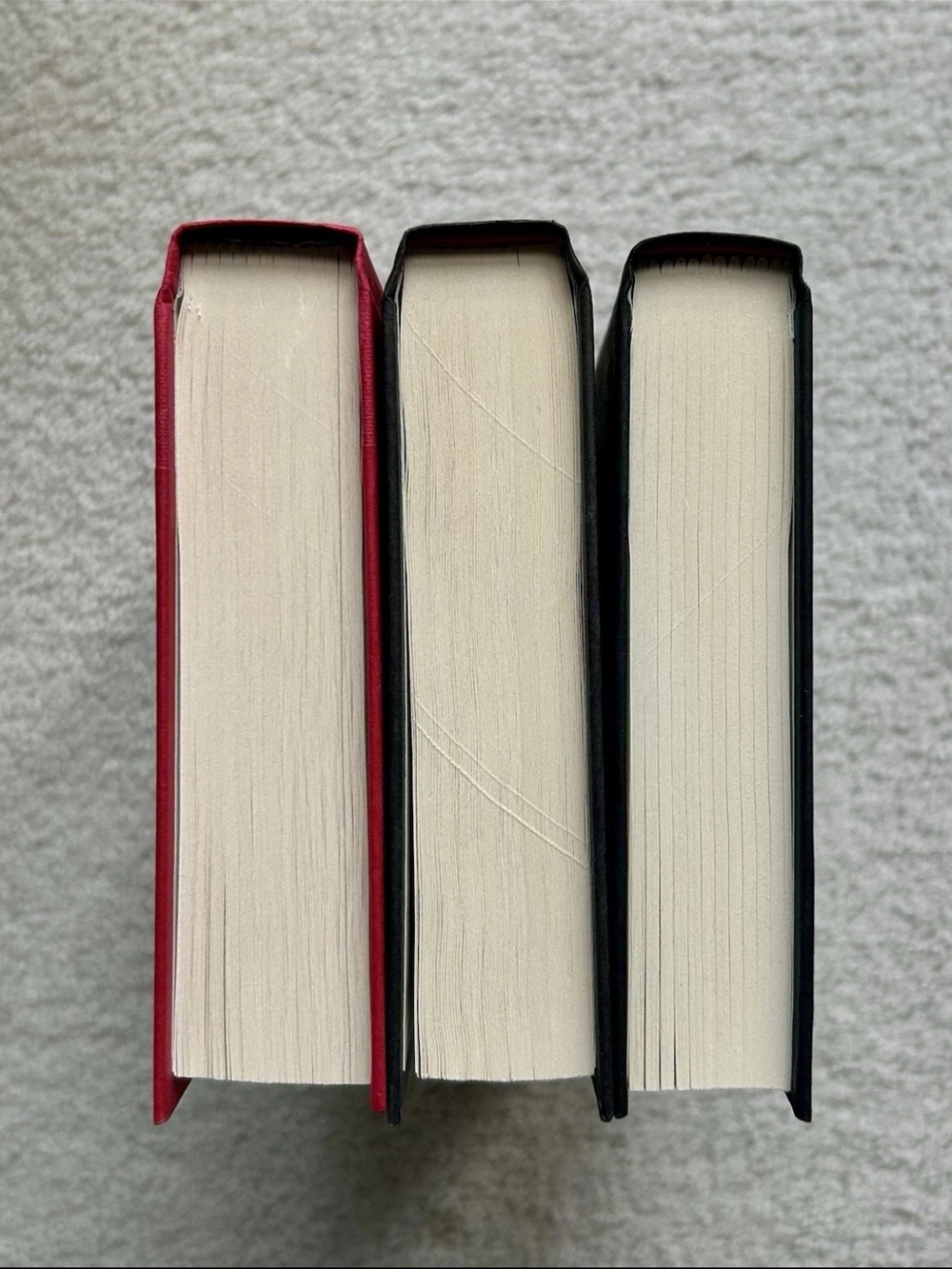 One of Us is Lying - Hardcovers - Picture 3 of 14